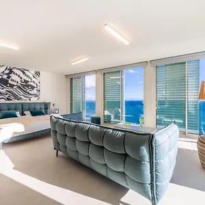 barreirinha-suite-top-floor.madeira-islandshotels.com/